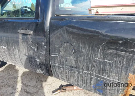 2010 Chevrolet Silverado 1500 Work Truck z USA, uszkodzony, nr VIN 1GCPKPEA1AZ203978